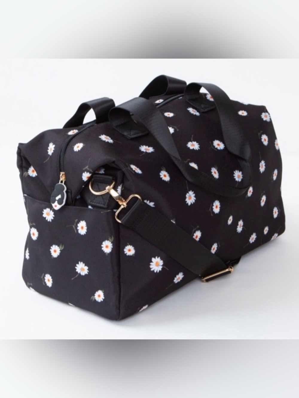 NWT Alice & Olivia daisy print duffle bag weekender